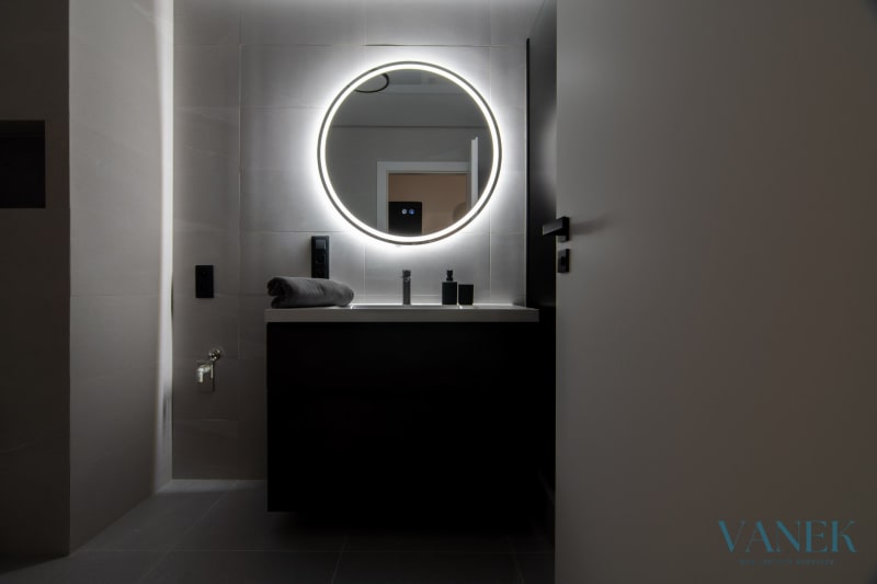 Rental of a luxuriously renovated 2-bedroom apartment (2+kk), Grégrova Street — photo 10
