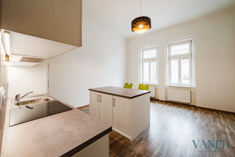 Apartment 2+kk, 43m², Boženy Němcové, Mariánské Lázně — photo 4