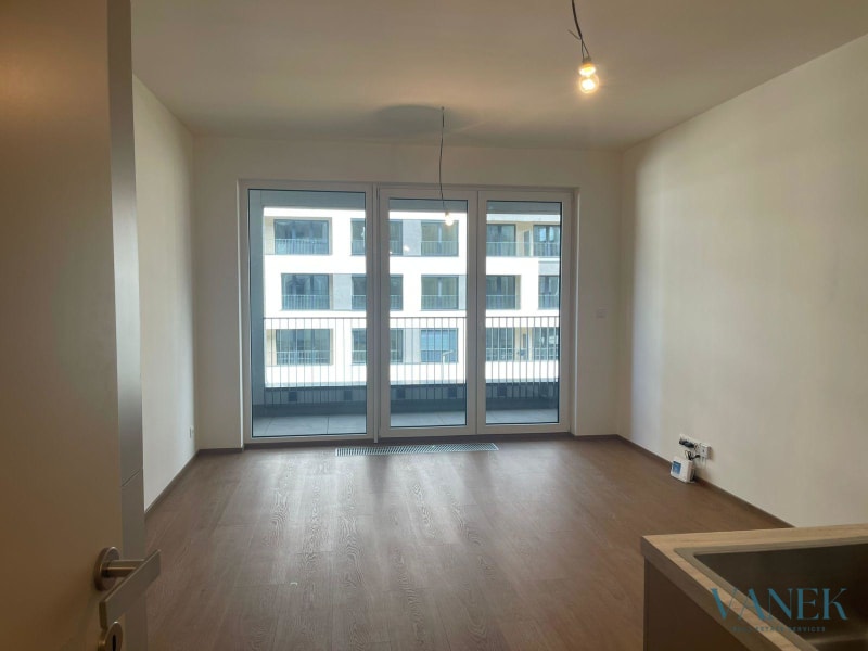Apartment 1+kk, 30m², Poděbradská, Prague — photo 3