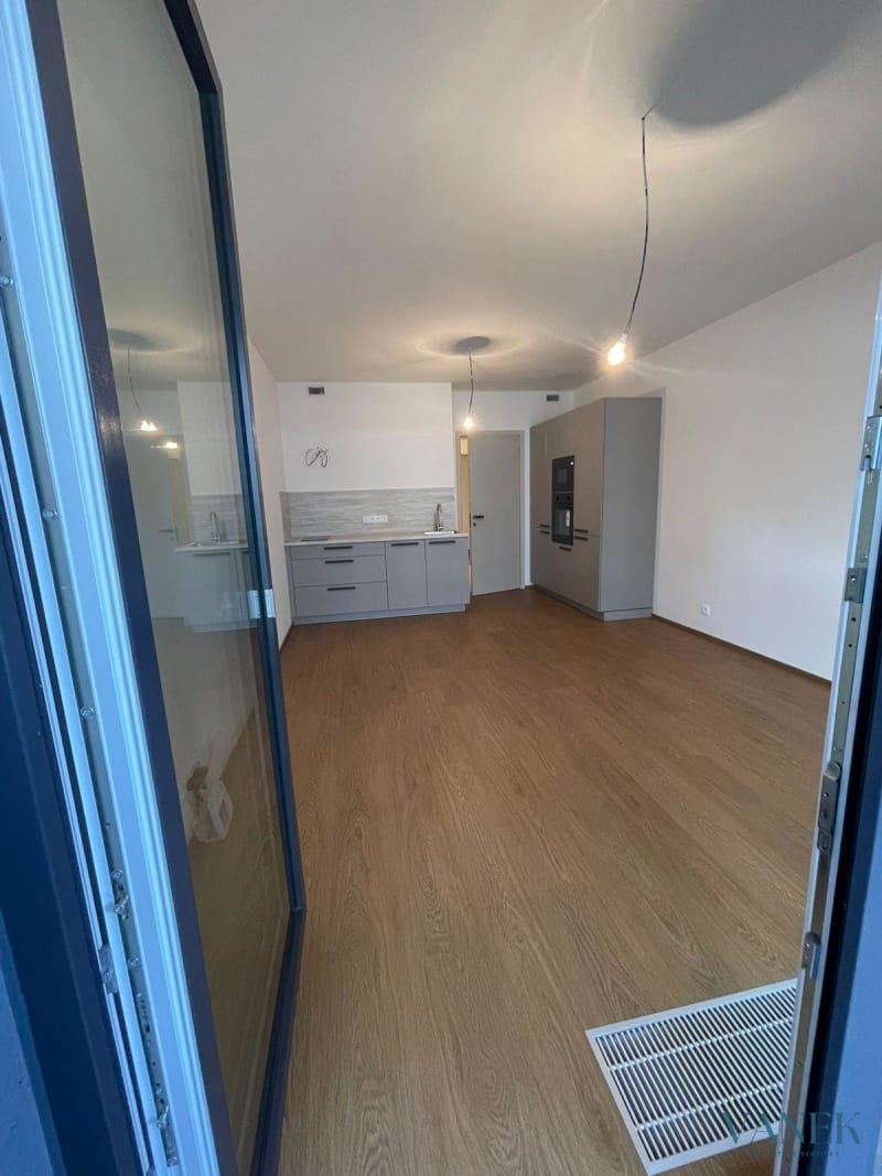 Apartment 1+kk, 30m², Poděbradská, Prague — photo 4