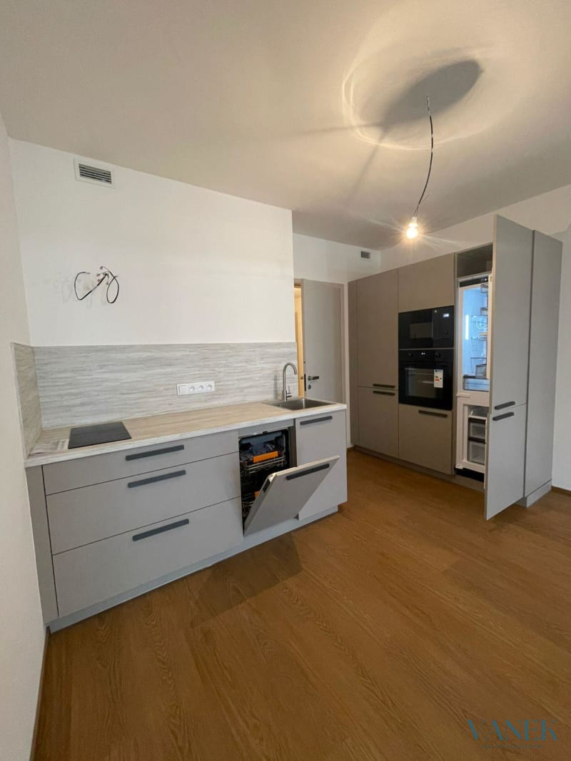 Apartment 1+kk, 30m², Poděbradská, Prague — photo 6