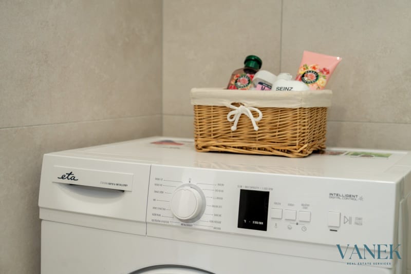 Apartment 1+kk, 31.3m², Seifertova, Prague — photo 19