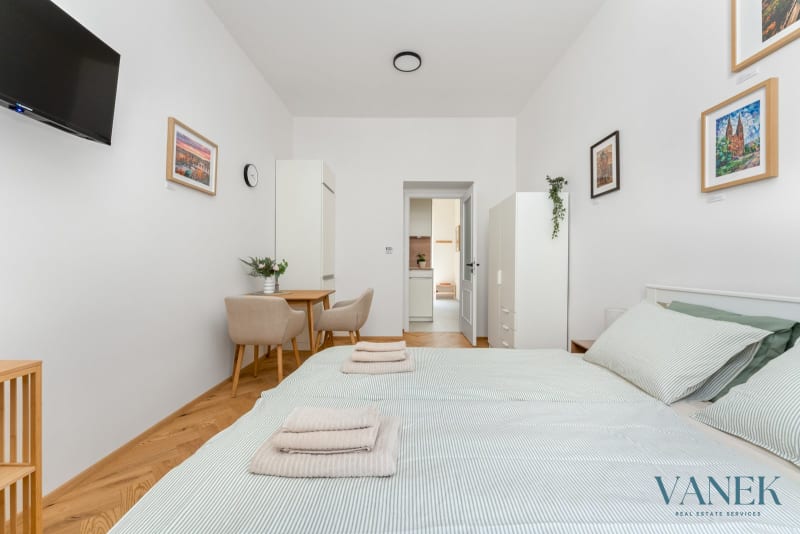 Apartment 1+kk, 31.3m², Seifertova, Prague — photo 2