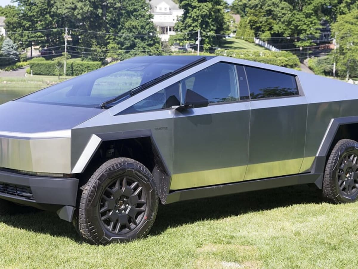 Tesla Cybertruck (Tek motor)