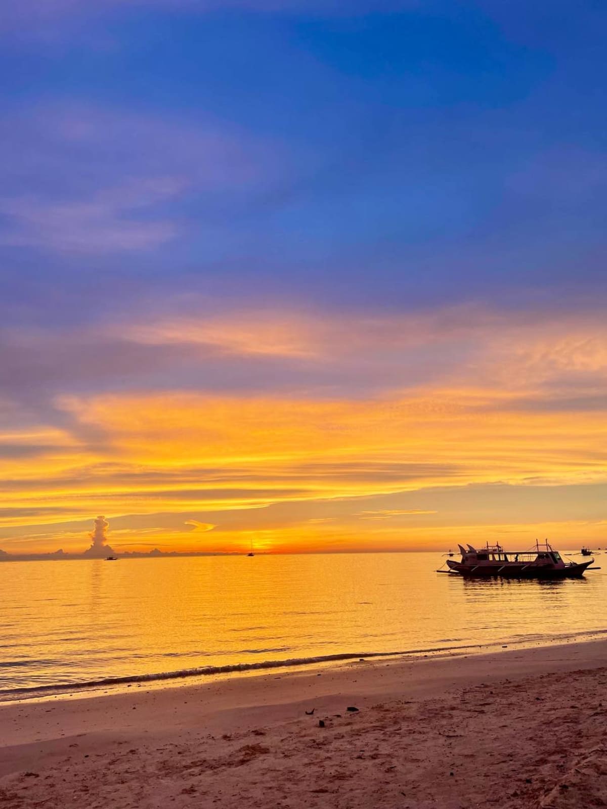 White Beach Boracay normal image 25