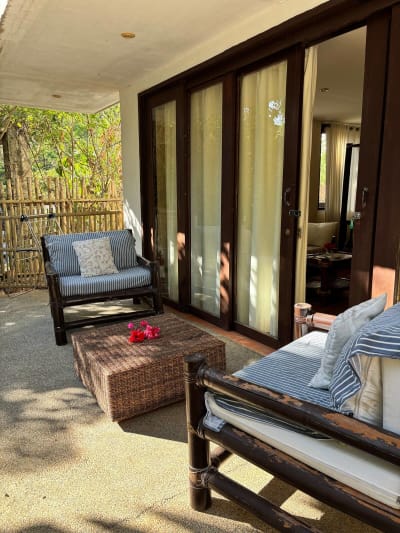 Coco Studio – Ground Floor Boracay Apartment with Garden 4 mins To Diniwid Beach image 2