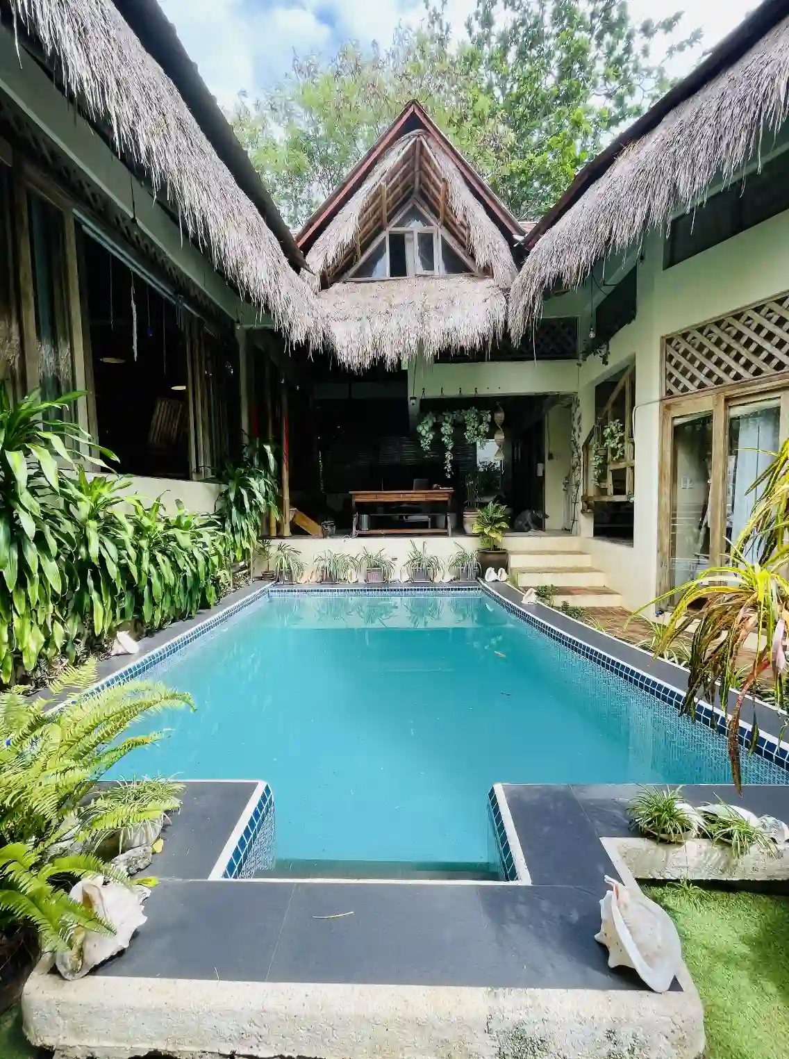 Ilaw Ilaw VIlla - Spacious 5BR Boracay Villa for Sale – Private Pool & Garden Near Beach