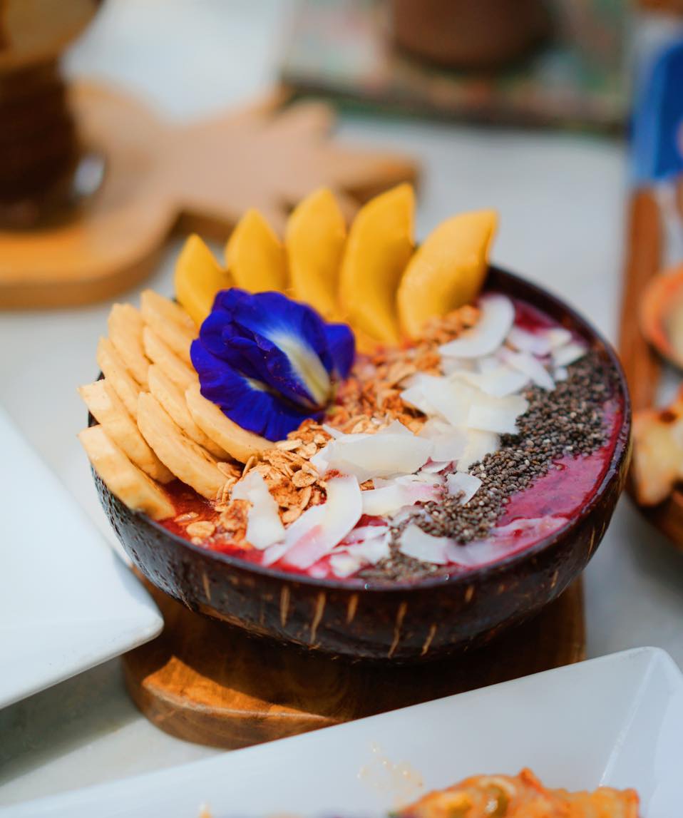 Cafe Maruja vegetarian options in Boracay