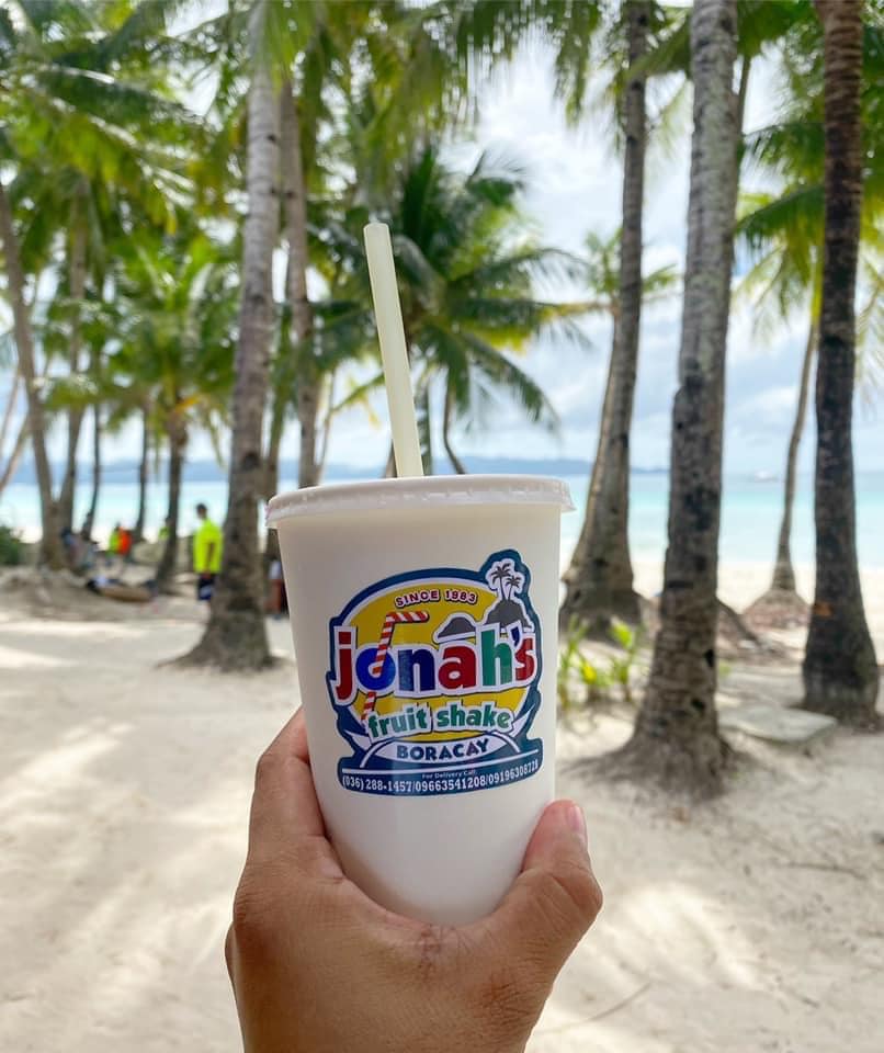 Jonah shakes in Boracay
