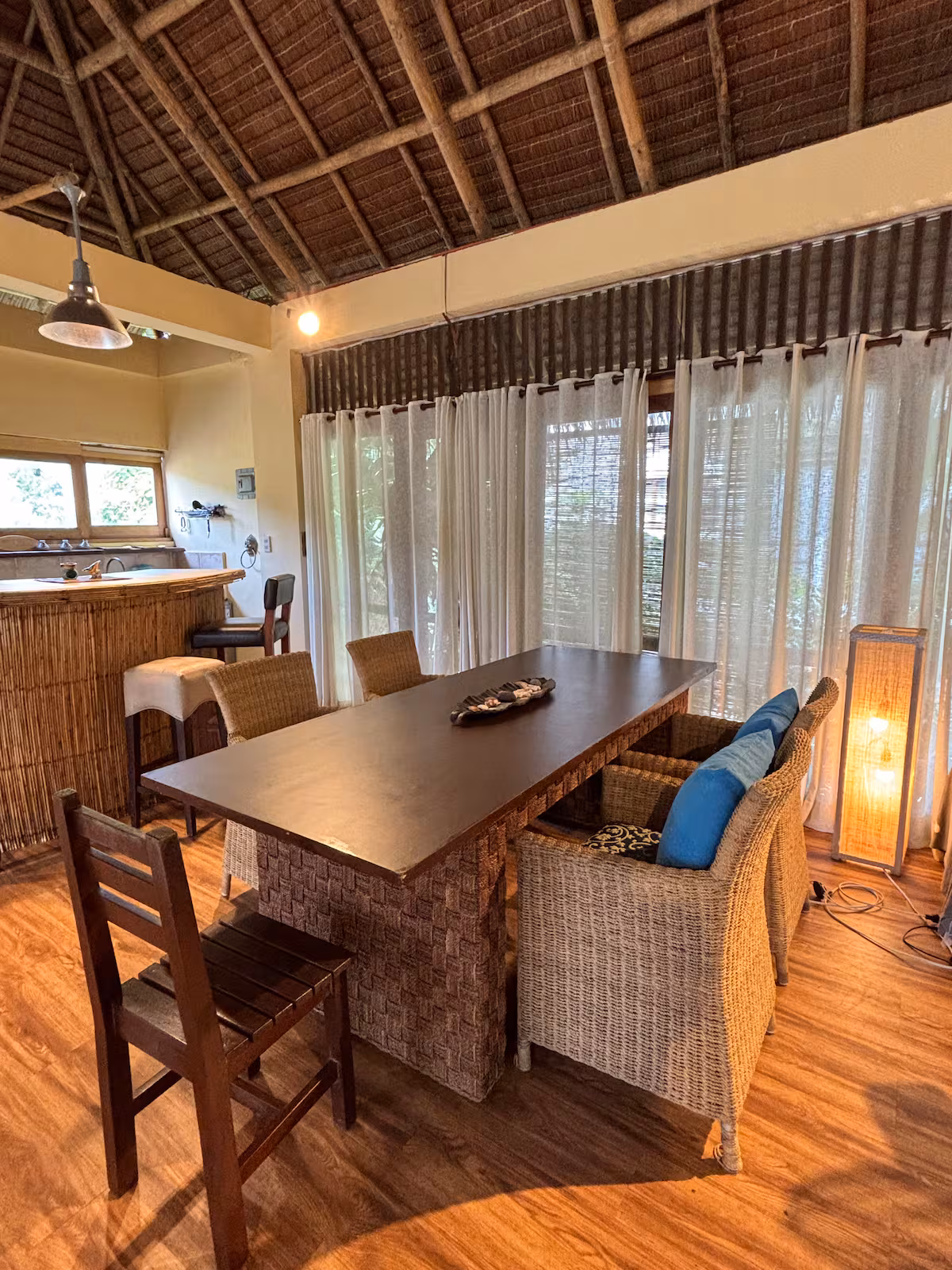 Puka Studio – Island Style Boracay Rental with Garden Access Near Diniwid Beach image 4