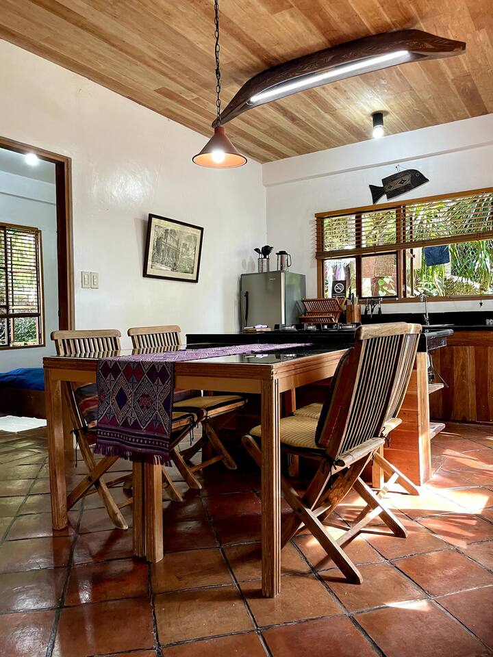 2 Bedrooms Villa in Diniwid image 1