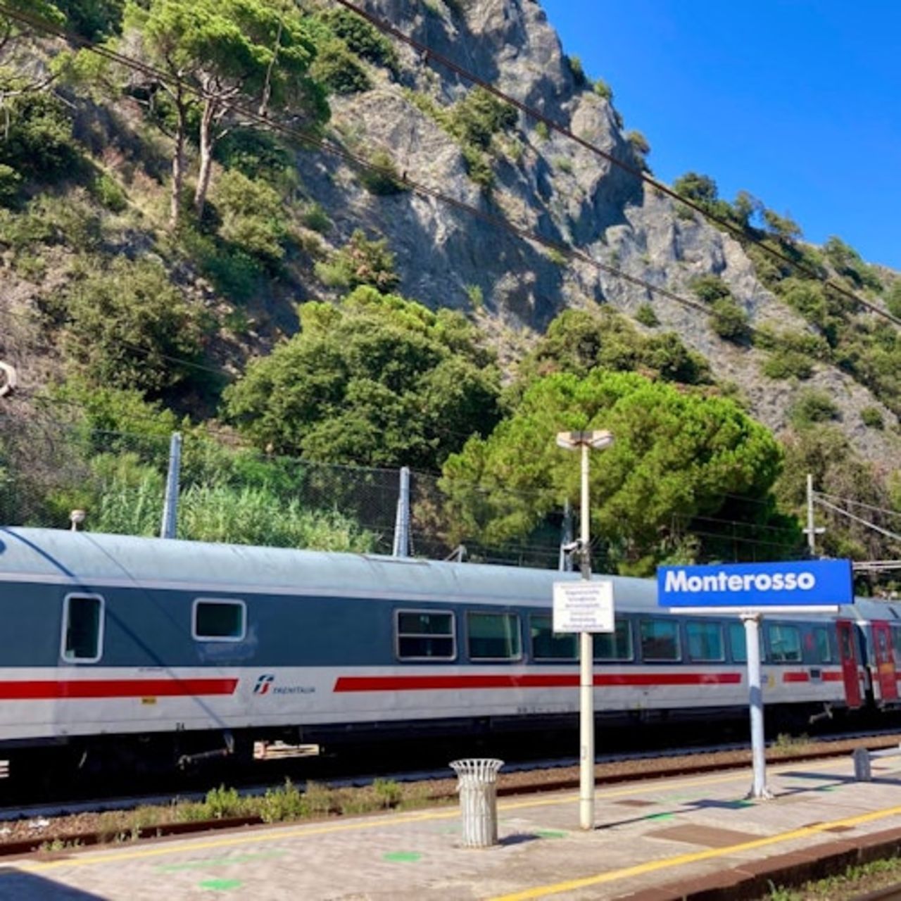 Cinque Terre Express: Treno per/da La Spezia e Monterosso — 2