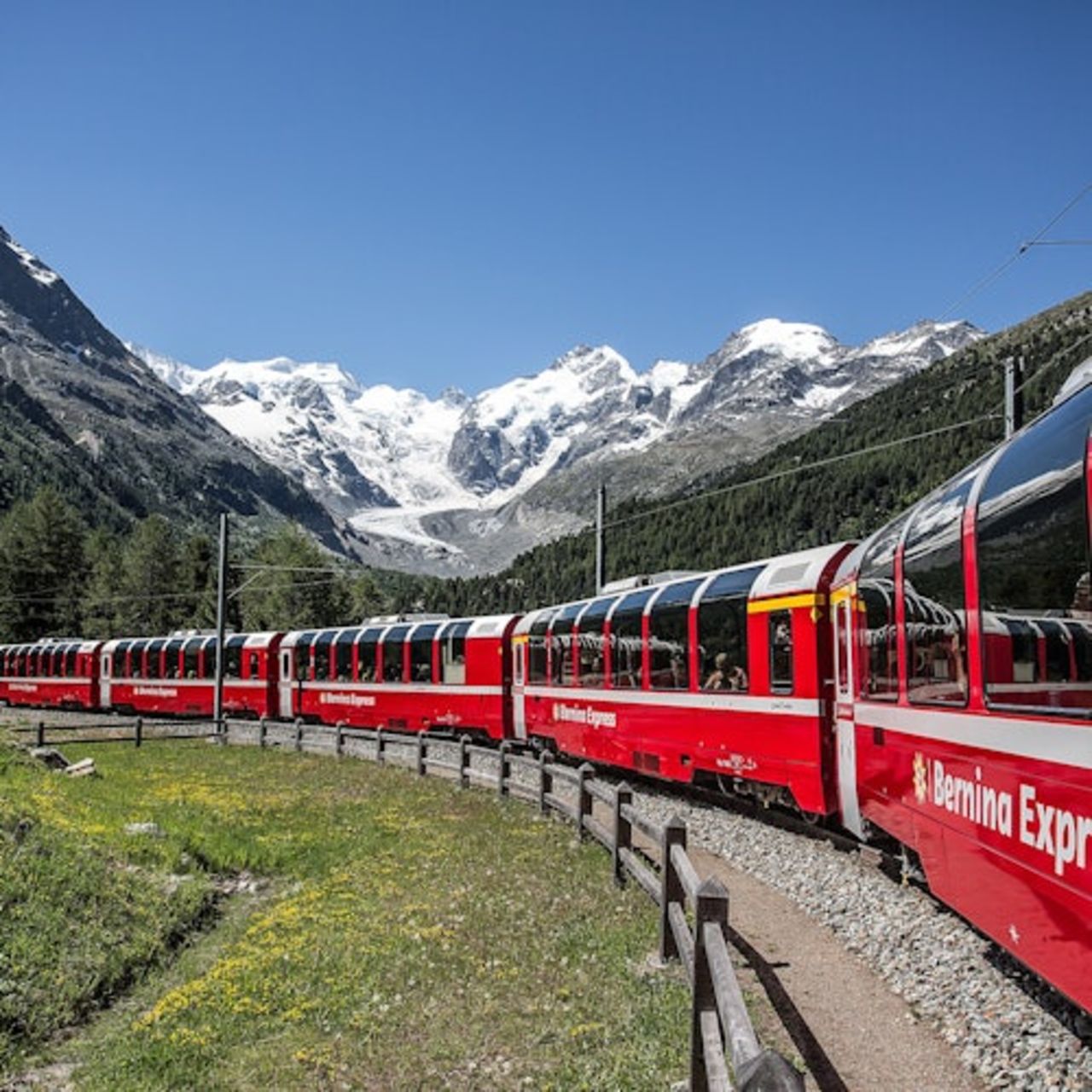 St. Moritz e Tirano: Tour panoramico del Bernina Express dal Lago di Como
