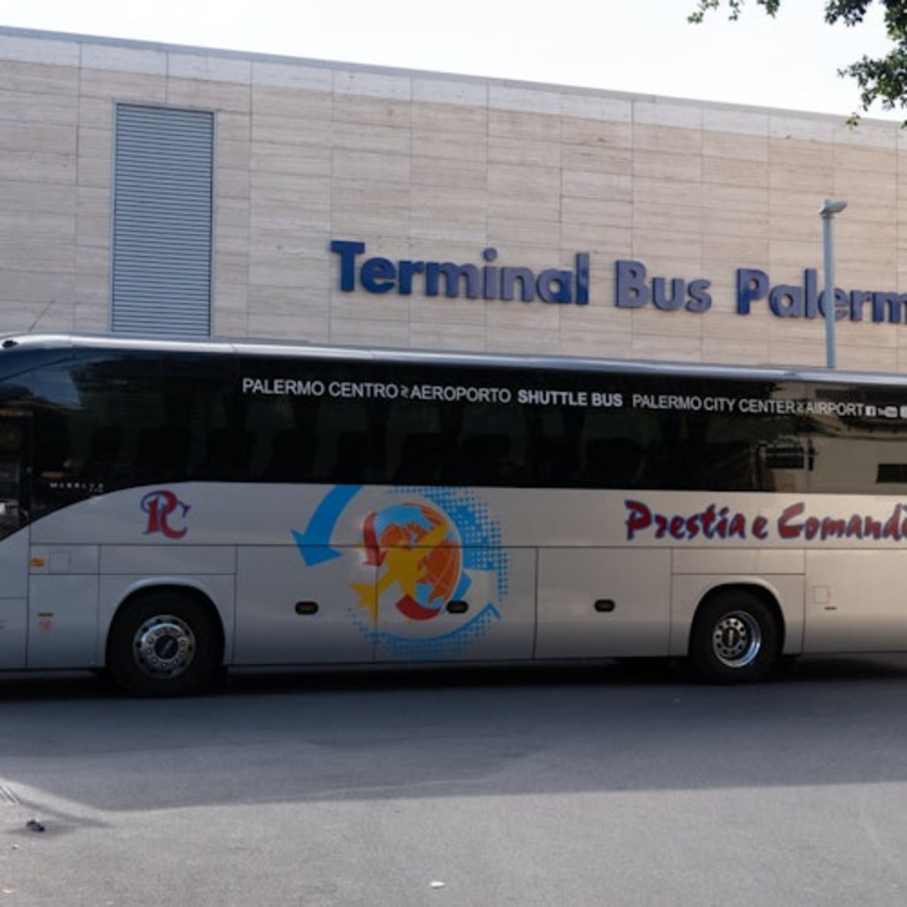 Palermo: trasferimento in autobus da/per l'aeroporto e il centro città — 3