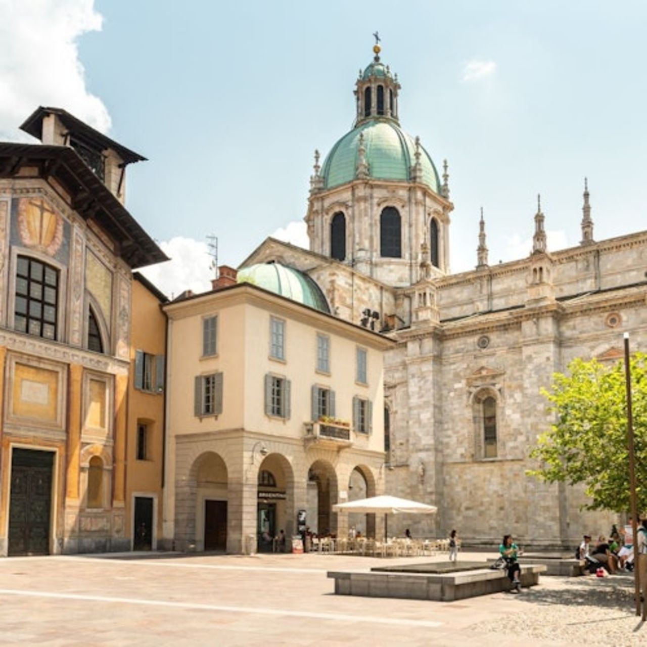 Como, Bellagio e Varenna: Tour guidato per gruppi ristretti da Milano + tour in barca — 5
