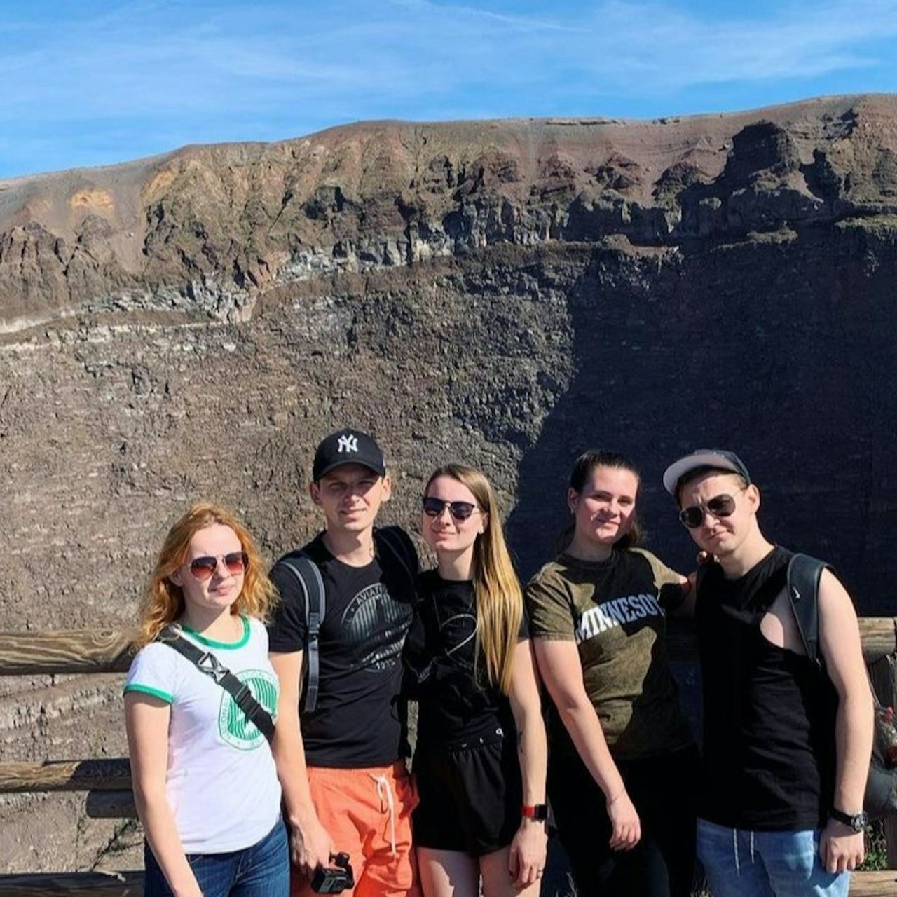 Vesuvio: Biglietto salta-coda + Viaggio di andata e ritorno da Napoli — 4