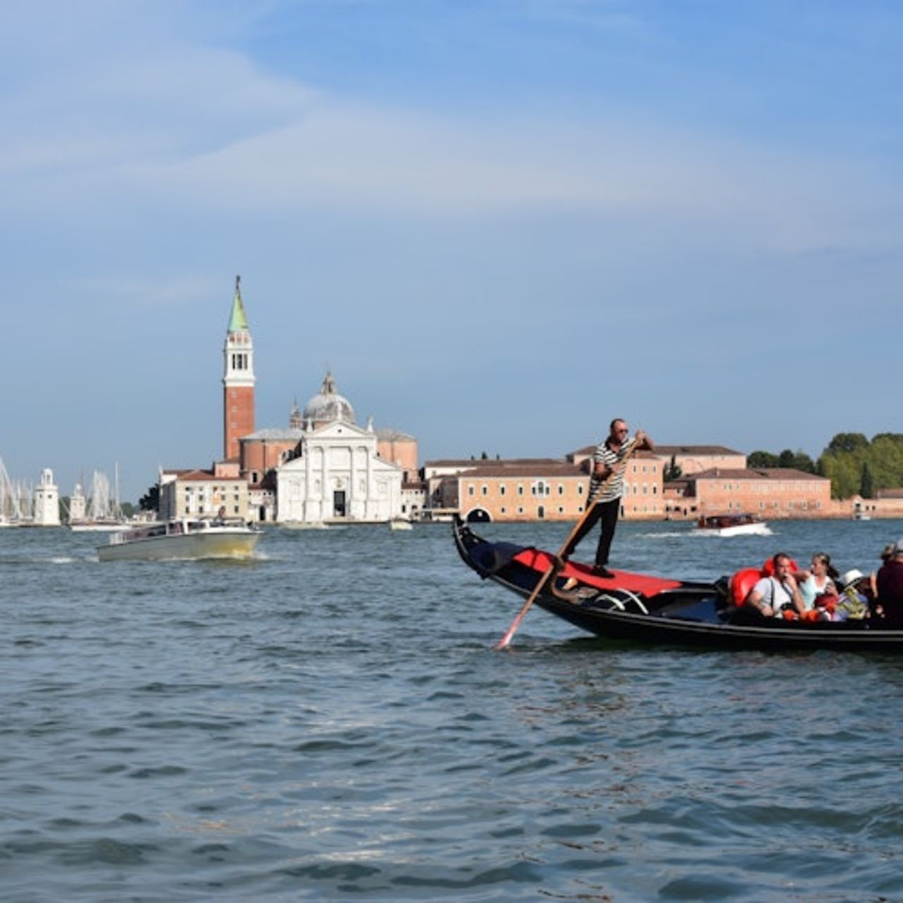 Venezia: Giro in gondola con commento dal vivo — 4