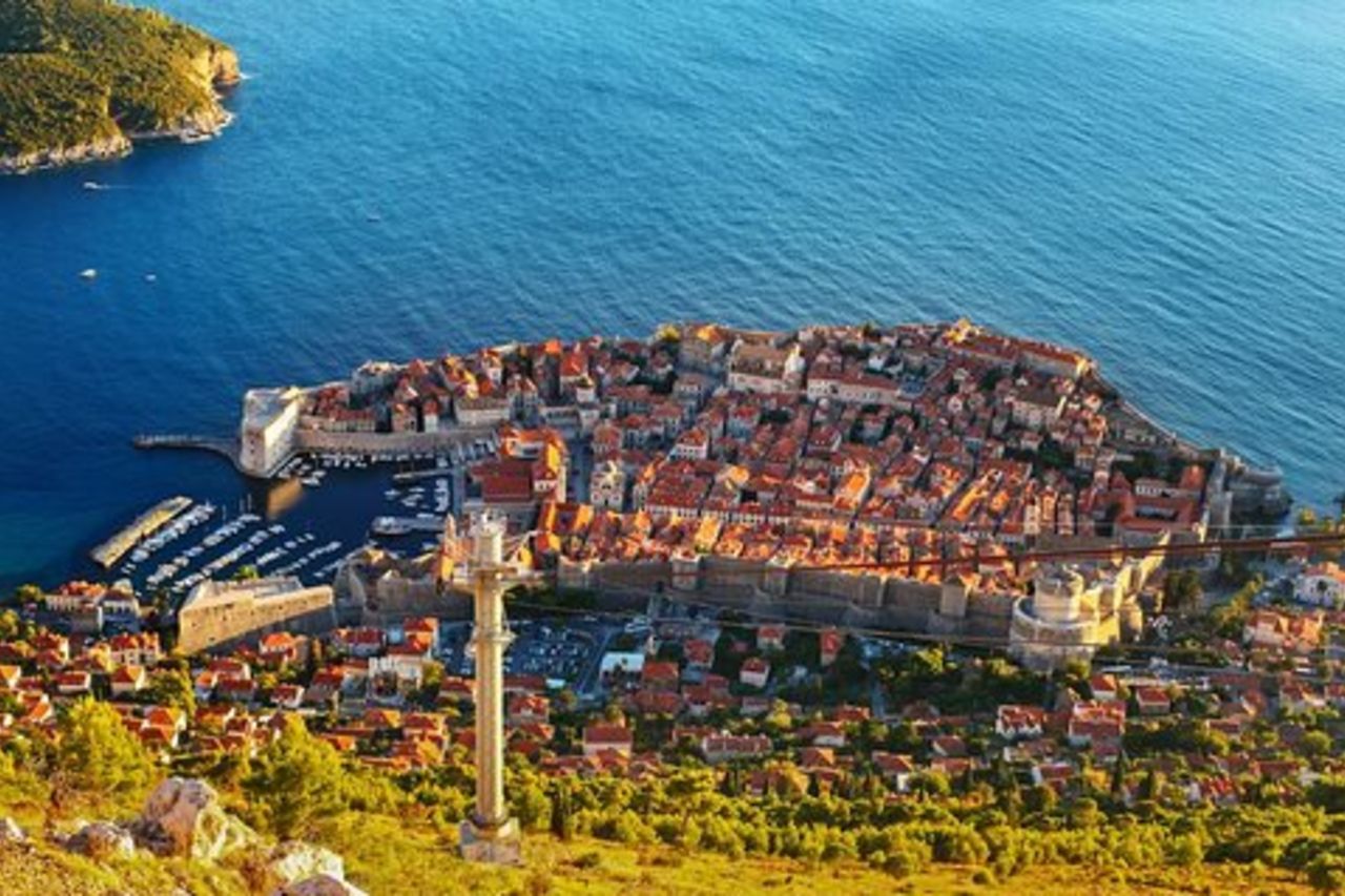 Giro in funivia di Dubrovnik e tour a piedi della città vecchia
