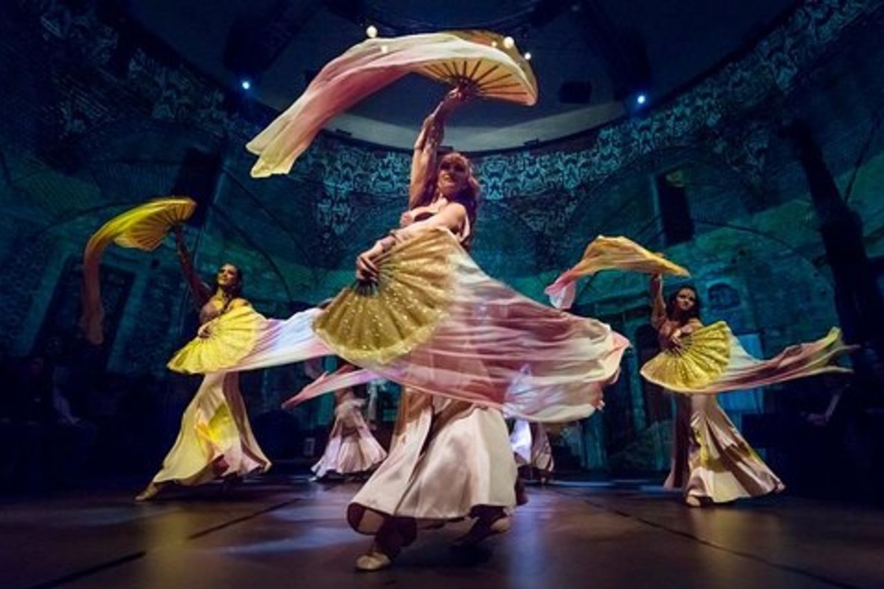 Istanbul Hodjapasha Ritmo dello spettacolo di danza