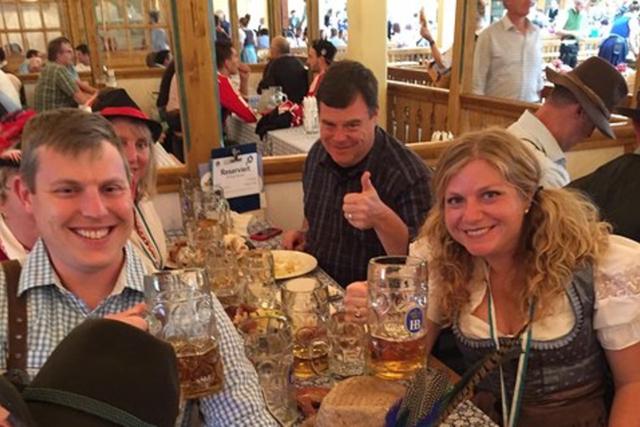 Oktoberfest Tour con tavolo e birra illimitata