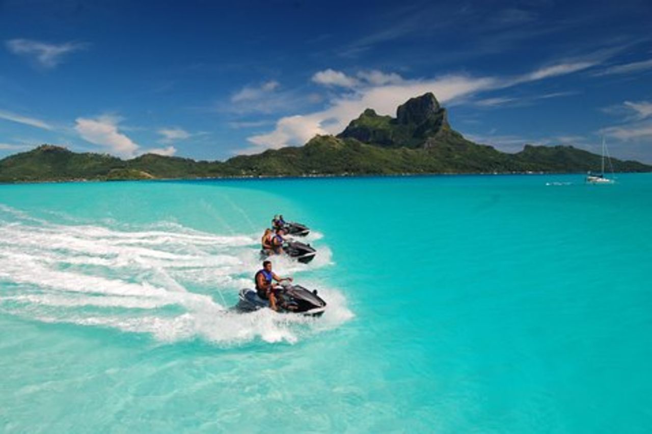Tour in 4WD di Bora Bora con pranzo alla Lucky House & Jet Ski Tour