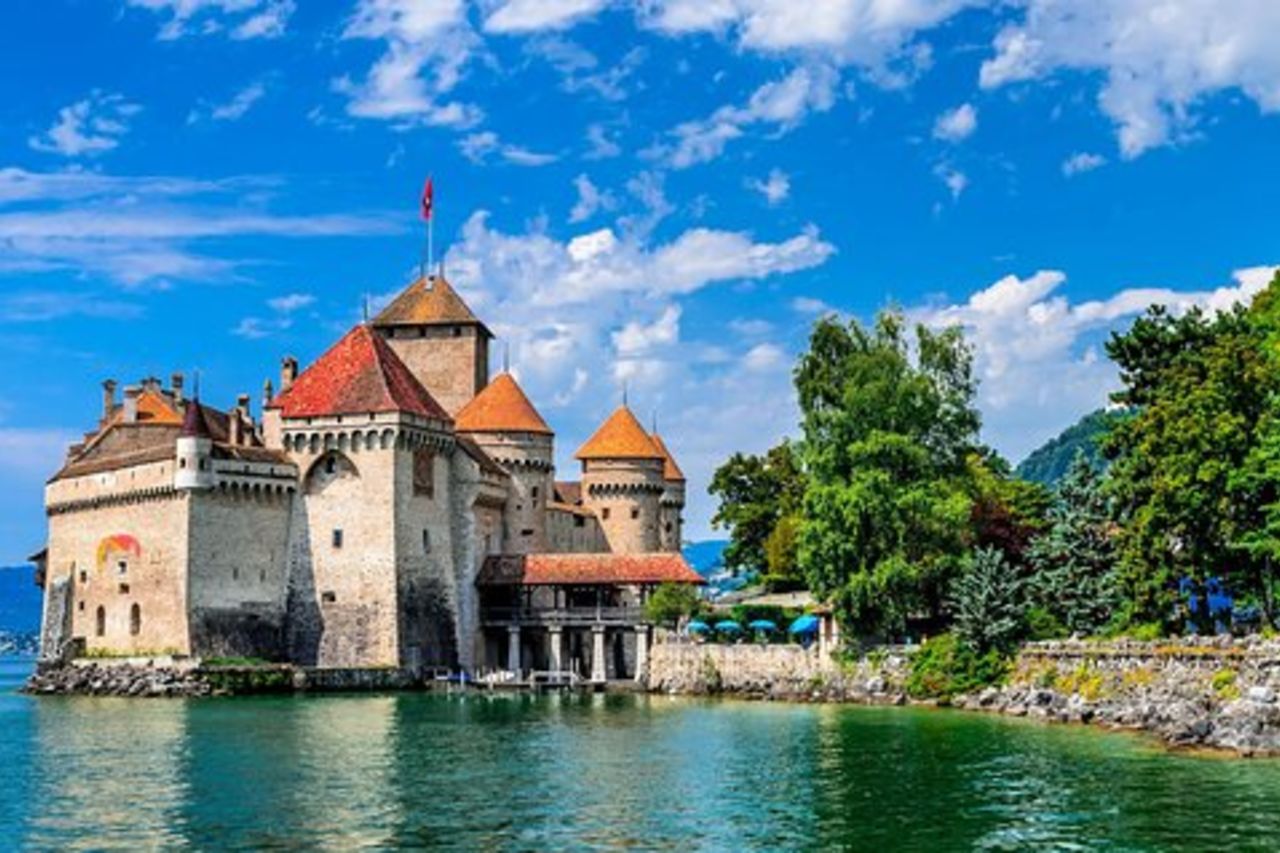 Tour privato da Ginevra a Losanna, Montreux e Château Chillon
