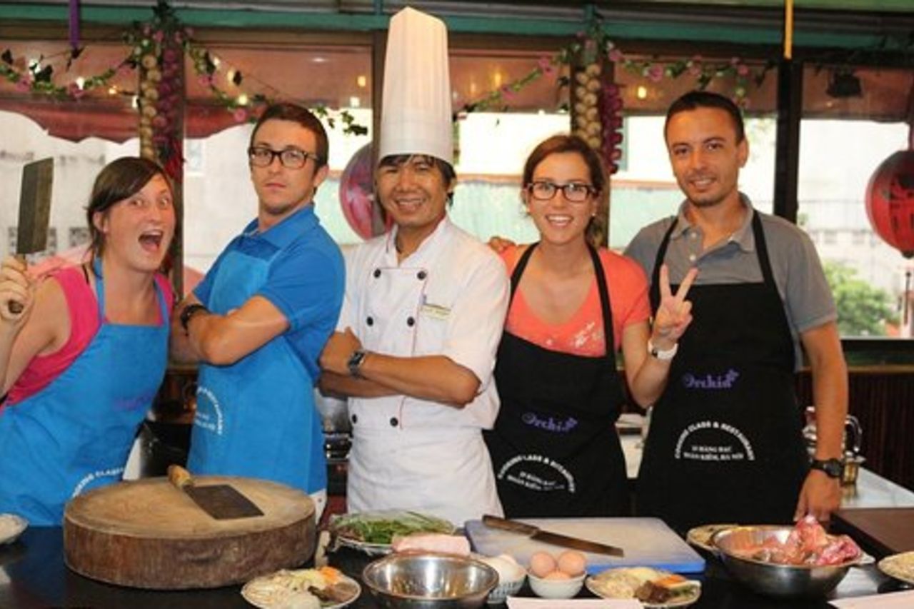 Hanoi Cooking Class e tour del mercato