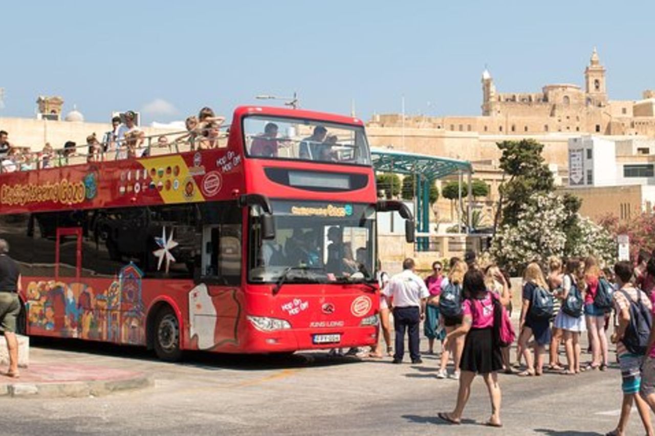 Tour in autobus turistico di Gozo Hop-On Hop-Off