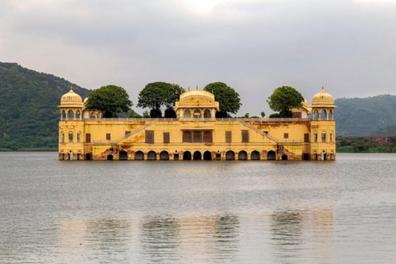 Tour nel deserto e nel lago del Rajasthan: esplora Jaipur, Jodhpur e Udaipur