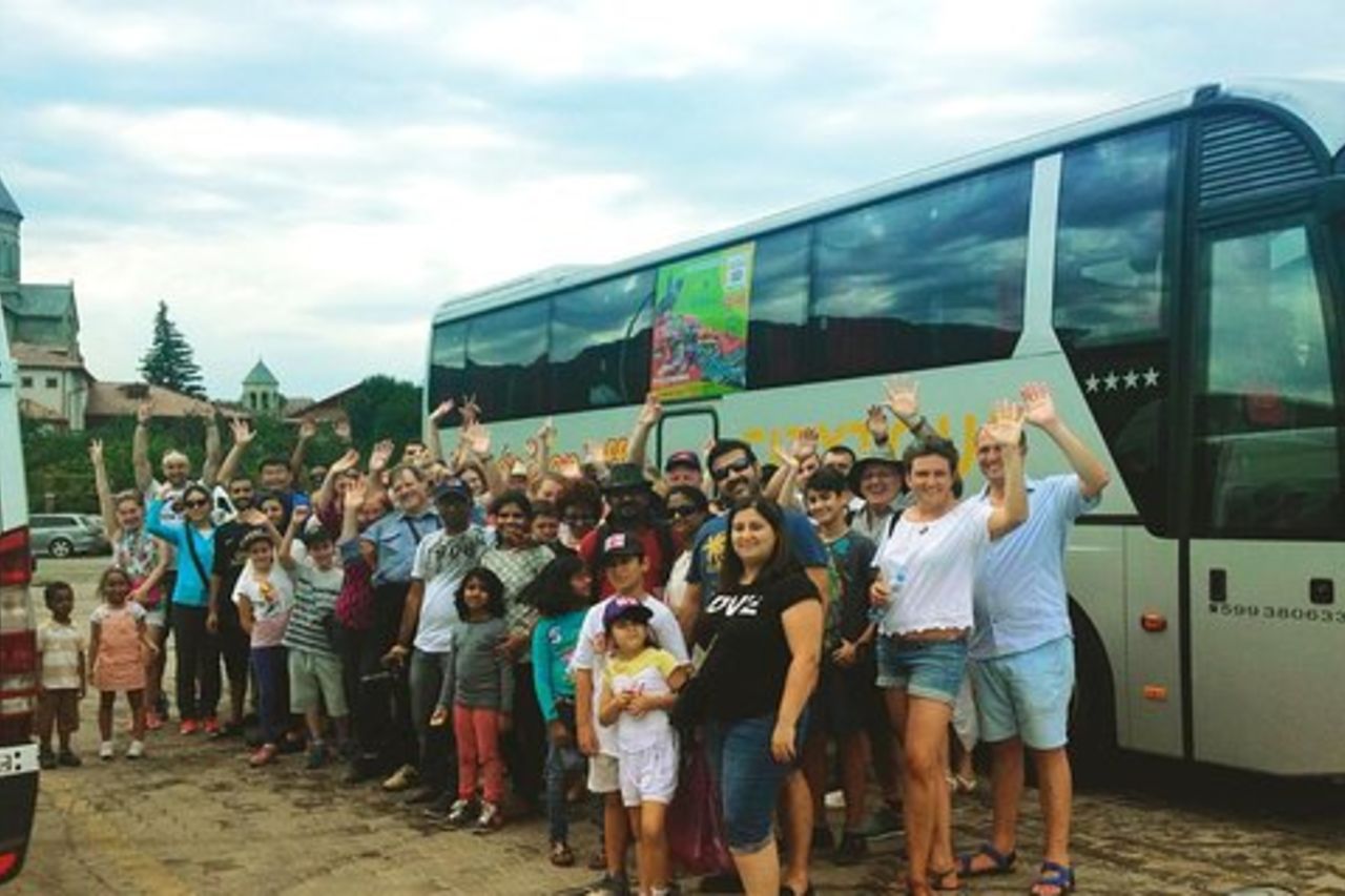 Tbilisi - Mtskheta - Jvari. Tour completo della città con autobus hop on hop off