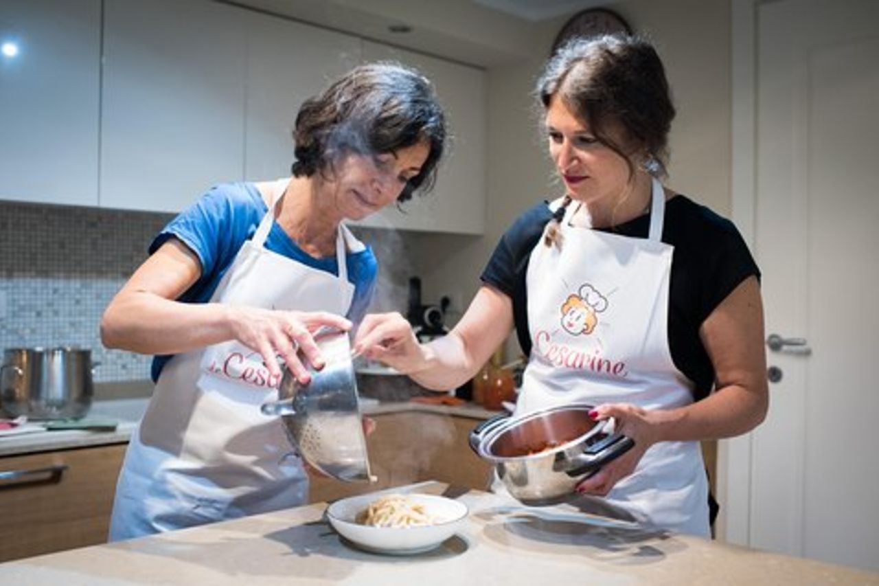 Condividi la tua pasta amore: pasta per piccoli gruppi e lezione di tiramisù a Erice