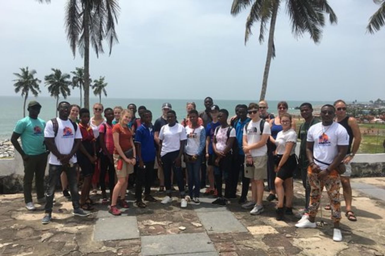 Tour privato di Cape Coast/Elmina Slave Dungeon e Canopy Walkway