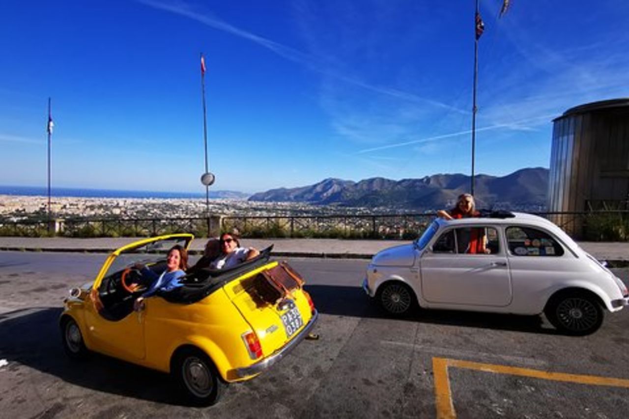 Palermo e Mondello: giro turistico della Fiat 500 d'epoca