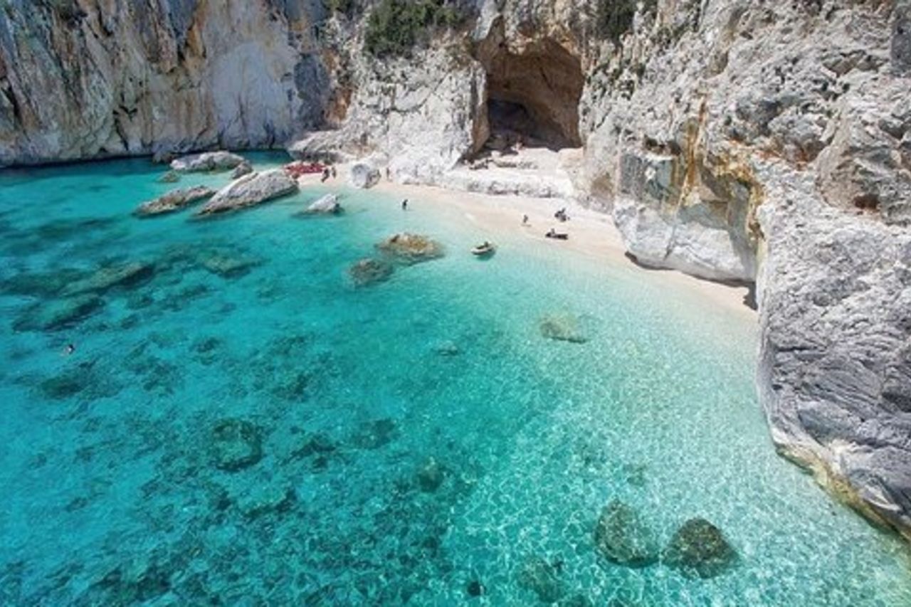 Tour lungo la costa di Baunei : un'esperienza unica