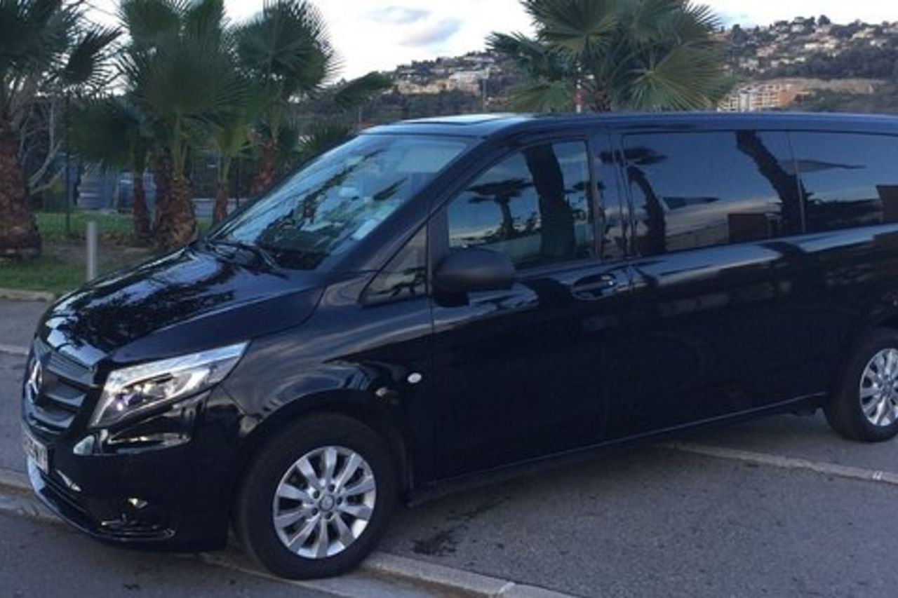 Transfer from Antibes to Aeroporto di Nizza