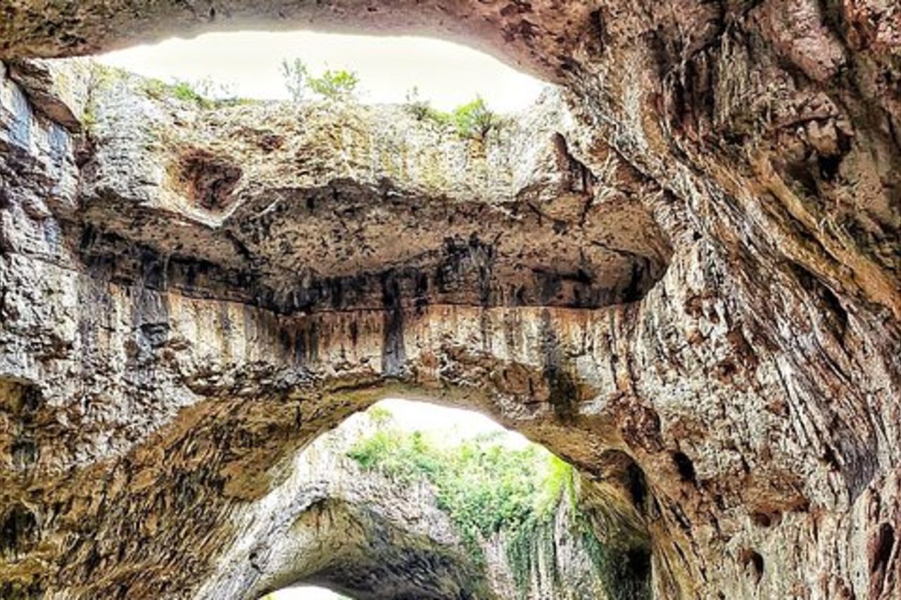 Tour di 3 grotte - Saeva dupka, Grotta Occhi di Dio e Grotta Devetashka