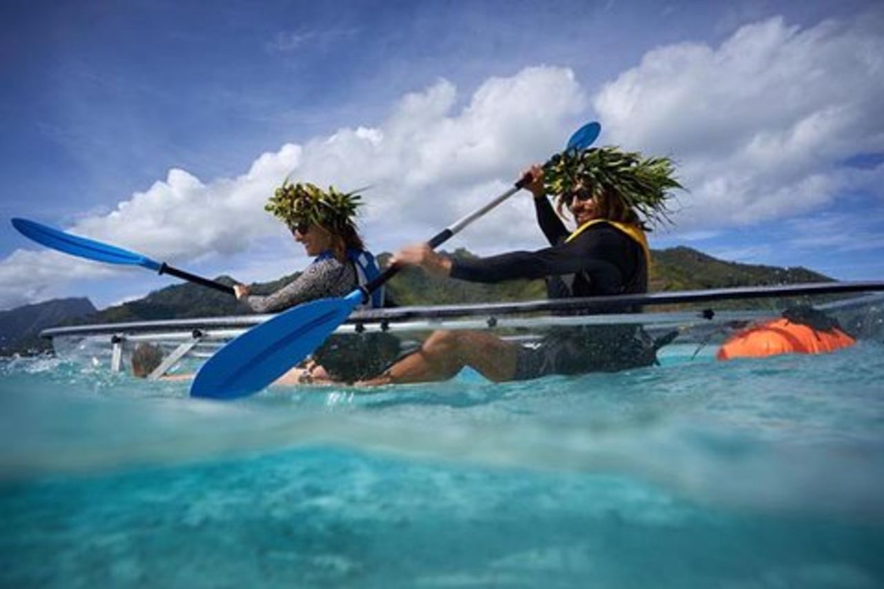 Escursione ecoguidata alla laguna di Moorea in kayak trasparente 1/2 giornata mattina