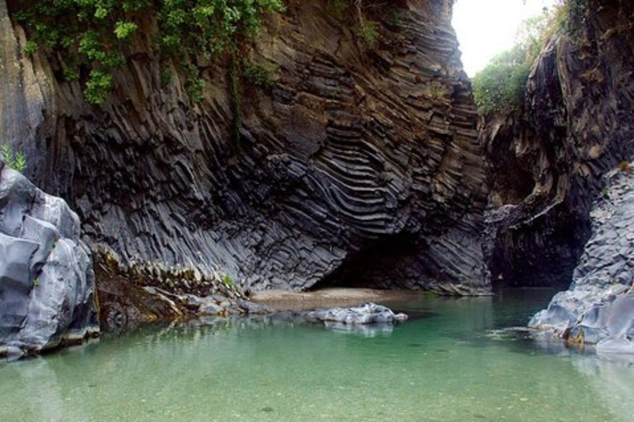 Etna e fiume Alcantara: tour di un giorno intero da Catania