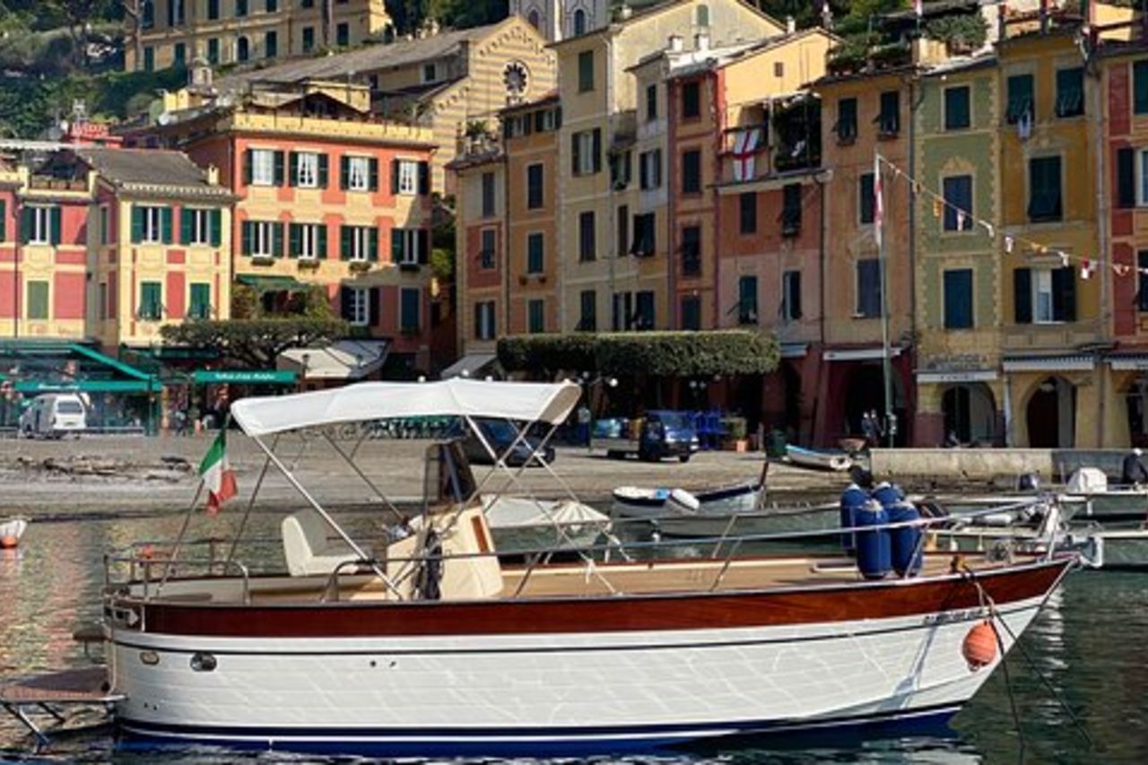 Tour Privato di Un Giorno in Barca nelle Cinque Terre