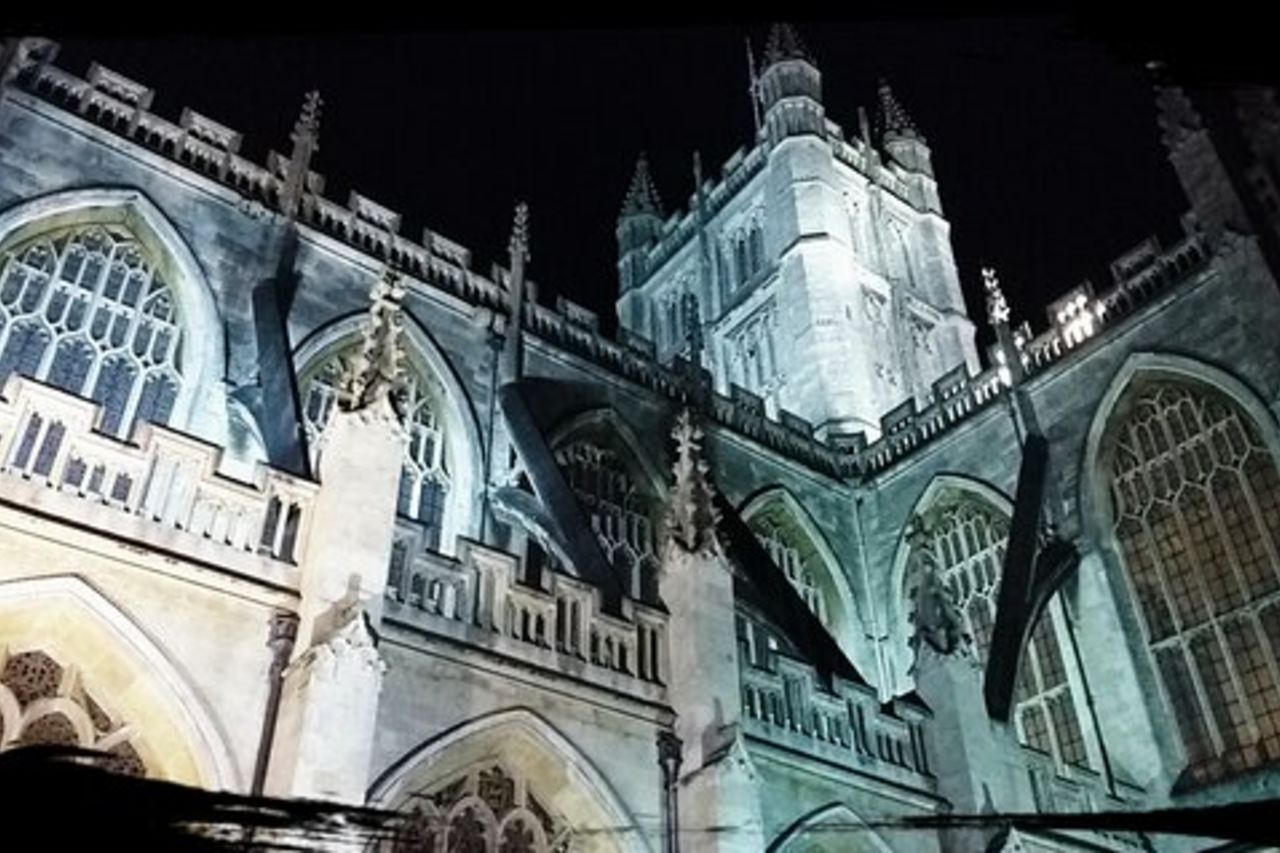 Tour dei fantasmi del bagno completamente guidati