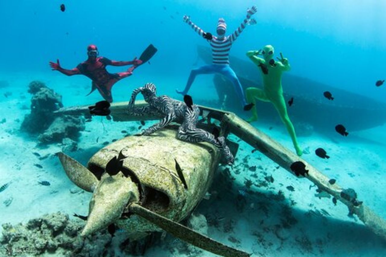 Snorkeling su uno scooter subacqueo - Scoperta della laguna: relitti + giardini di corallo