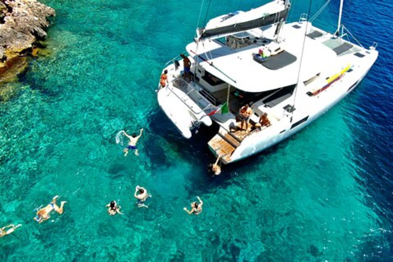 Catamarano Alghero, Catamaran Sailing Day Trip