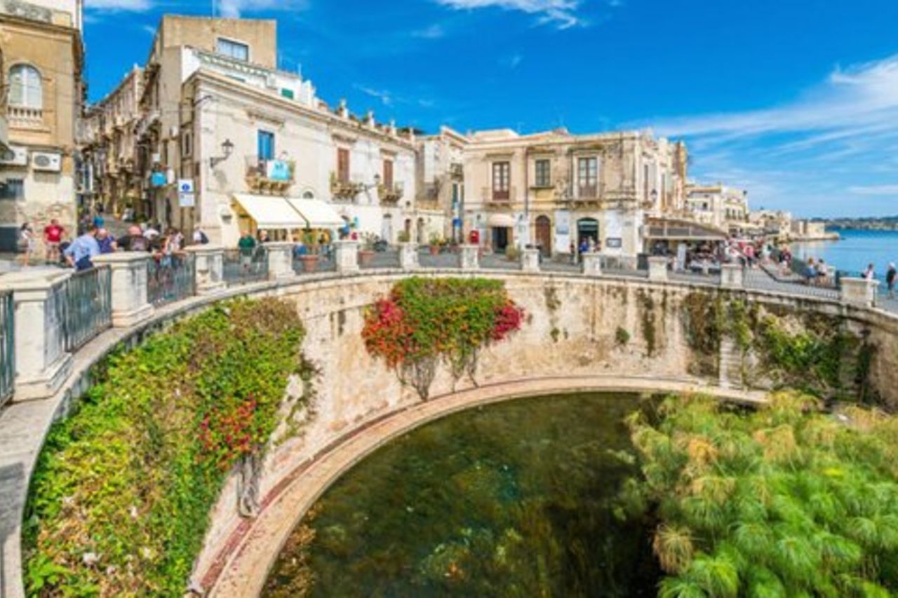 Tour privato di un'intera giornata a Siracusa e Noto