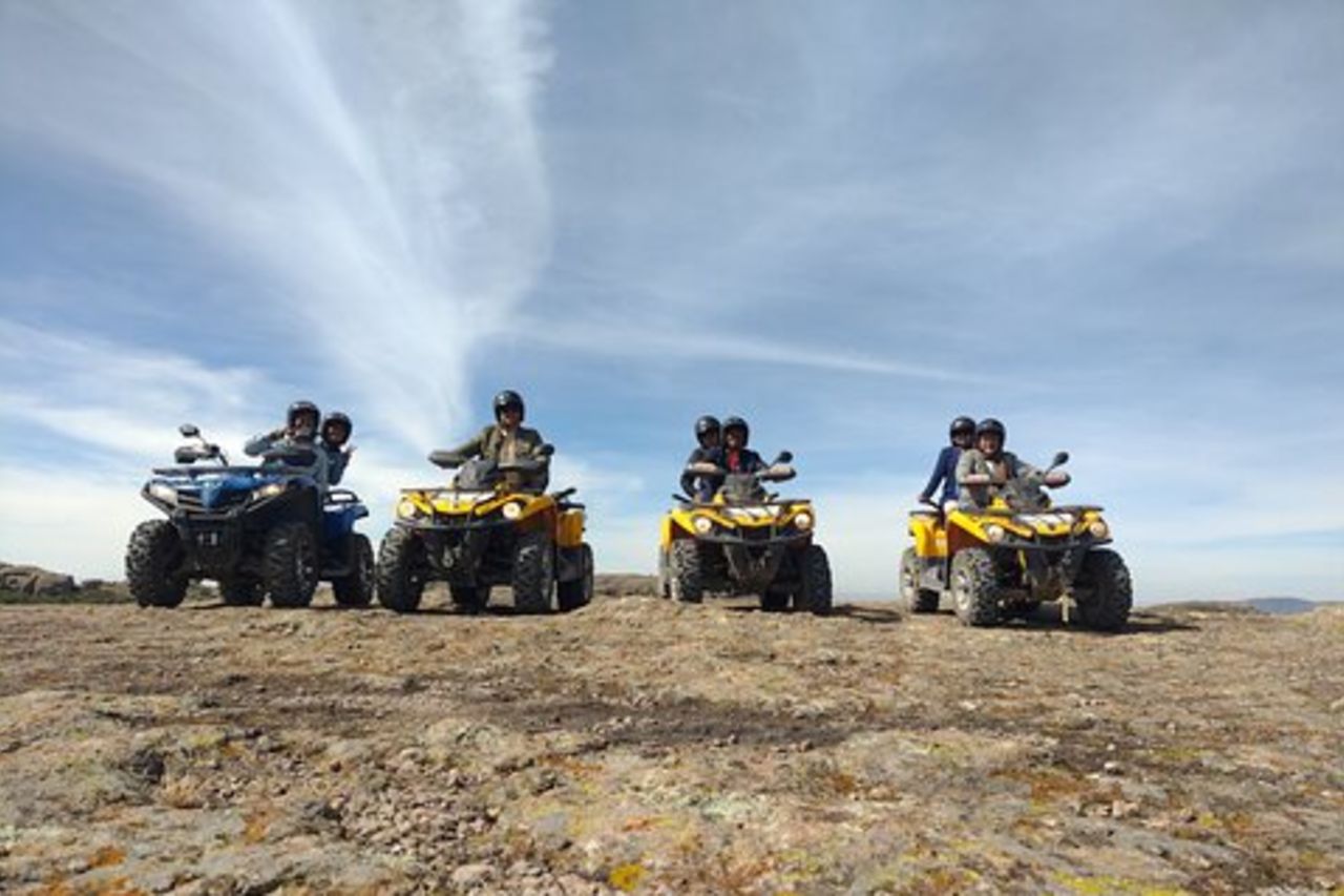 ATV attraverso le montagne e la città di Guanajuato