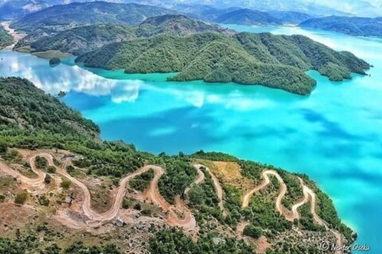 Esperienza escursionistica sul lago di Bovilla