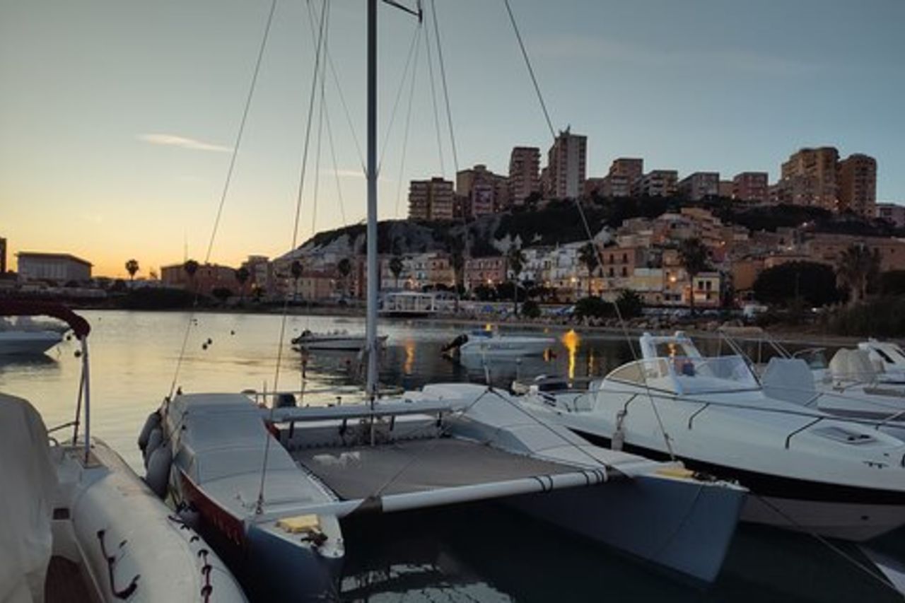 4 Ore Tour in Catamarano alla Scala dei Turchi