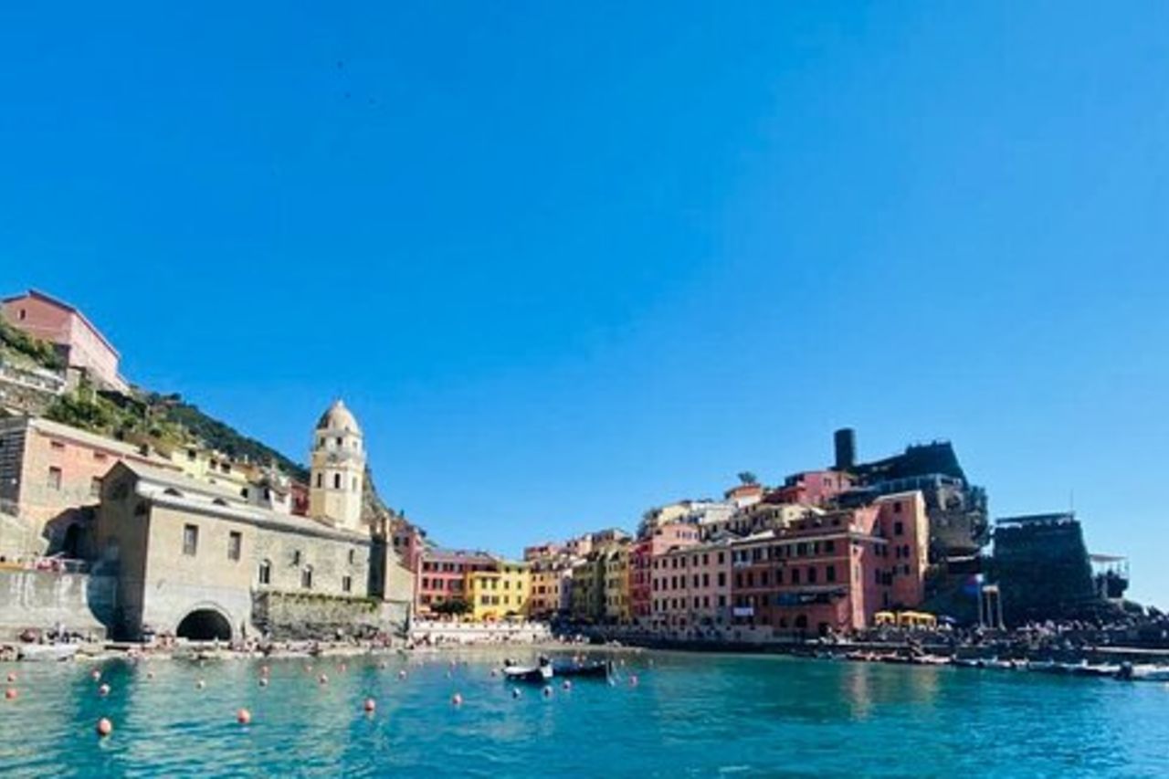 Cattura il sole, salta la folla : 5Terre w Aperitivo&Snorkeling