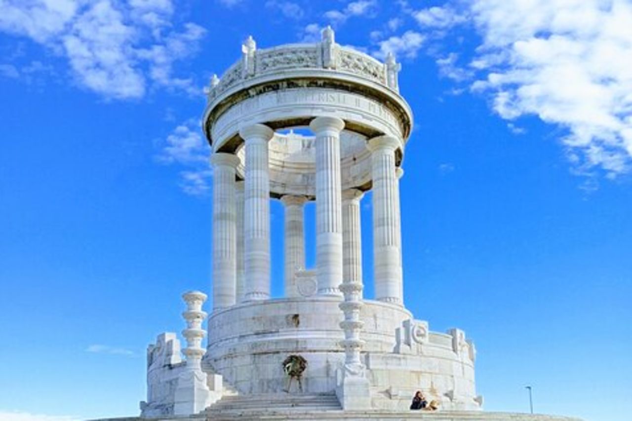 Tour Privato di Mezza Giornata ad Ancona Storica in Scooter