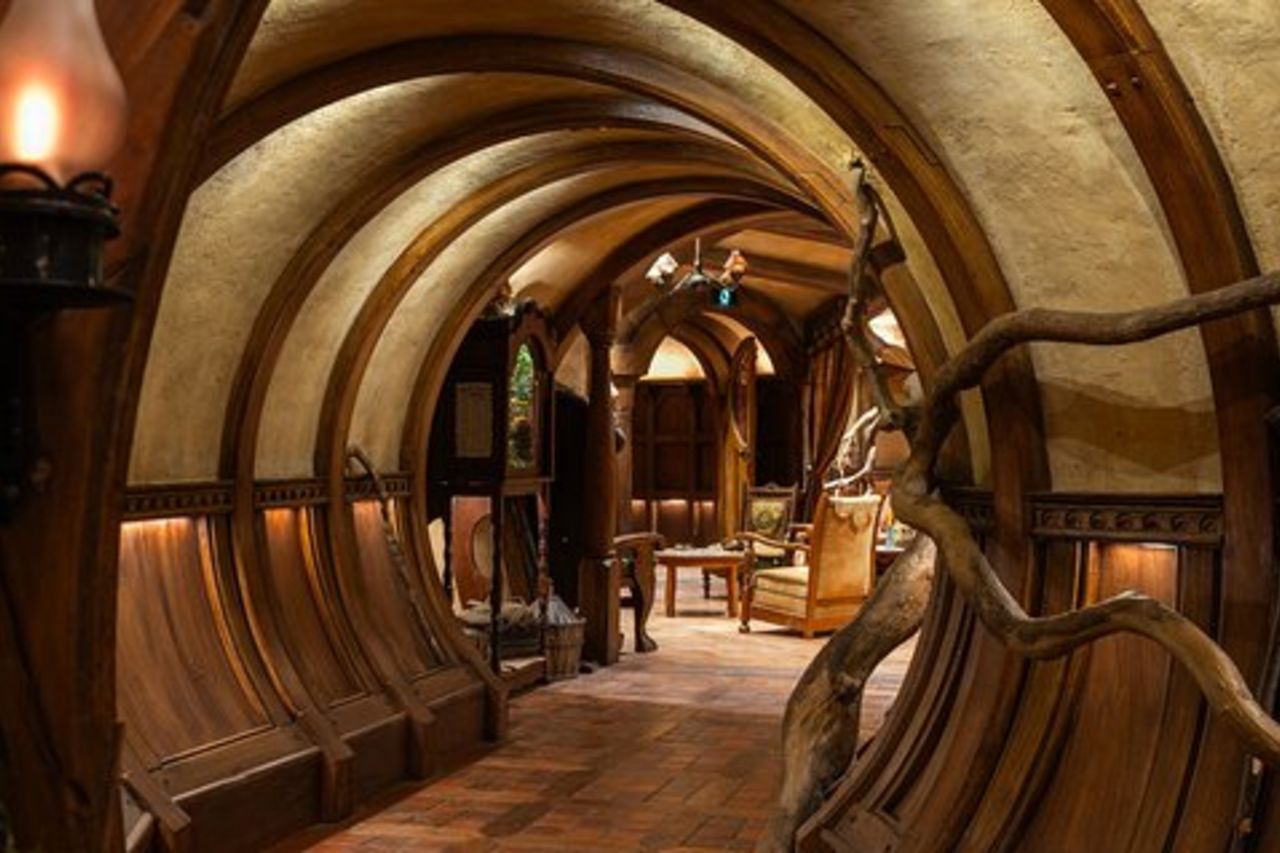 Tour di un giorno di Hobbiton da Rotorua con pranzo a Hobbiton