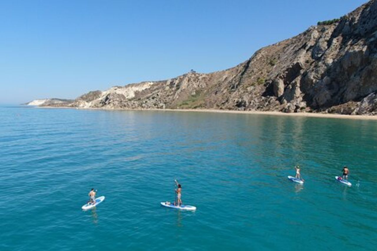SUP Paddleboard Tour: Da Cala Manbrù alla Riserva di Torre Salsa